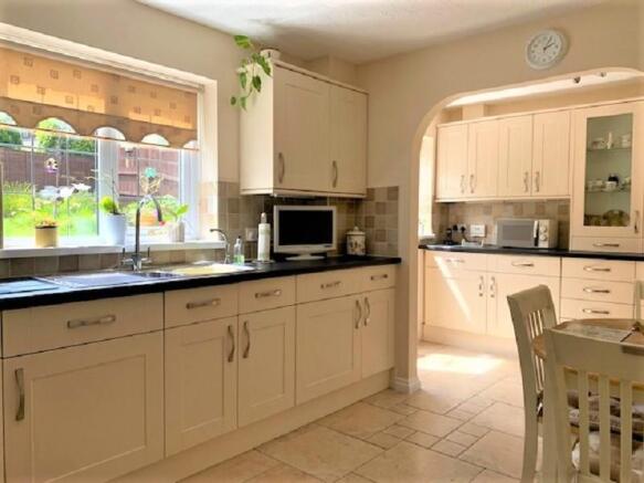 Kitchen/Breakfast Room