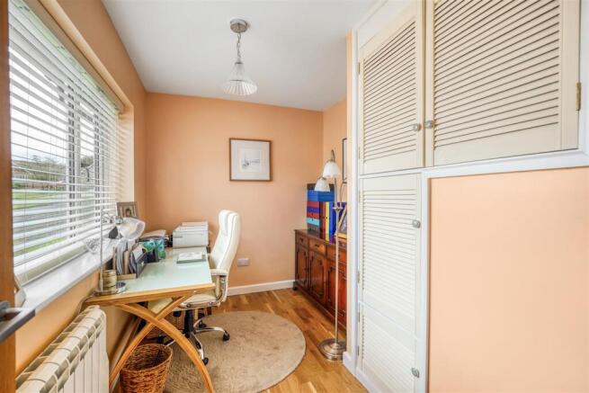 3 bed Detached Bungalow for sale Image 12