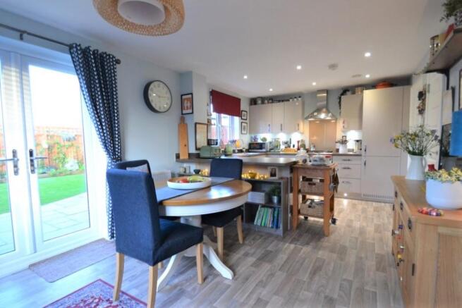 Dining kitchen 