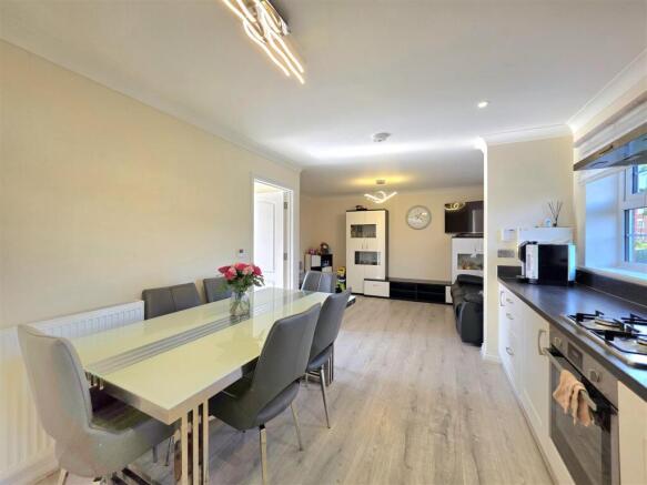 Kitchen/Living Room