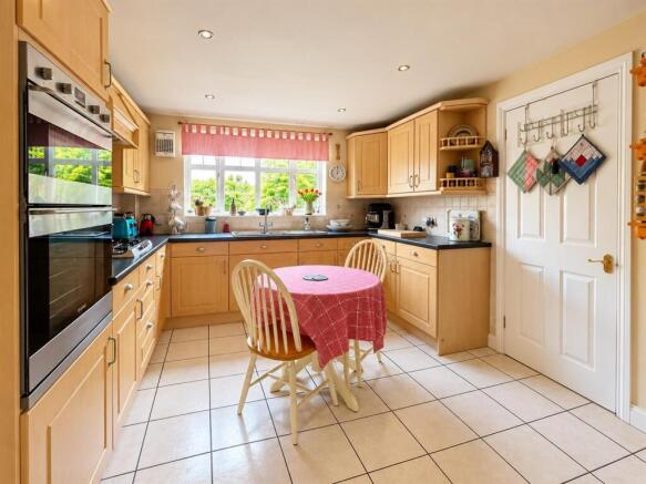 Kitchen.jpg
