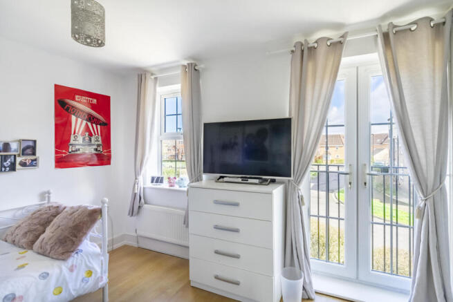 3 bed Semi-Detached for sale Image 12