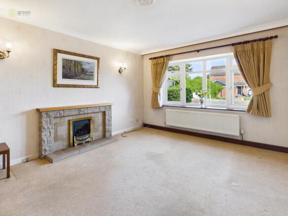 frontlivingroom1