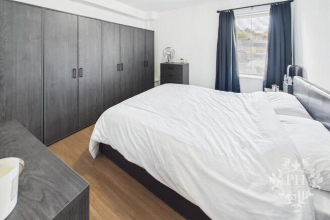 2 bed Apartment for sale Image 7