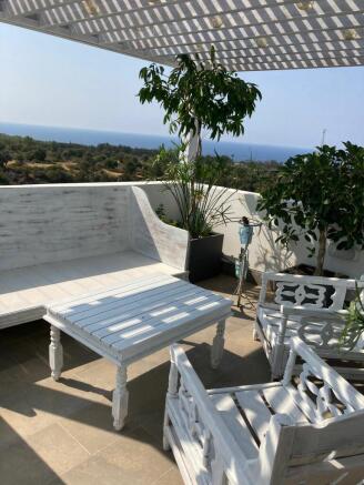  2 Bedroom Blue Townhouse fully furnished with large communal pool Image 3