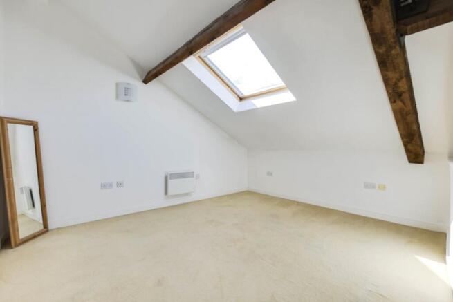2 bed Flat for sale Image 10