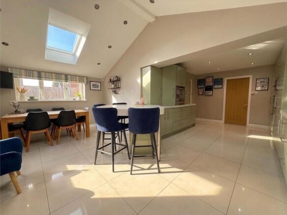 Crossfield Court, Overton, WF4 photo 5