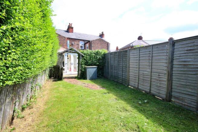 2 bed Terraced for sale Image 12