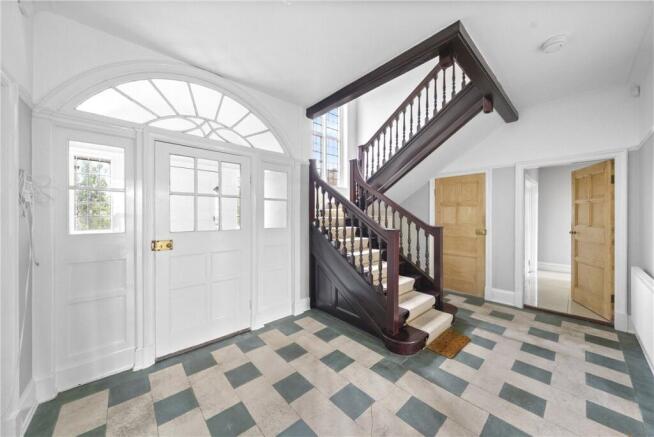 8 bed Detached for sale Image 4
