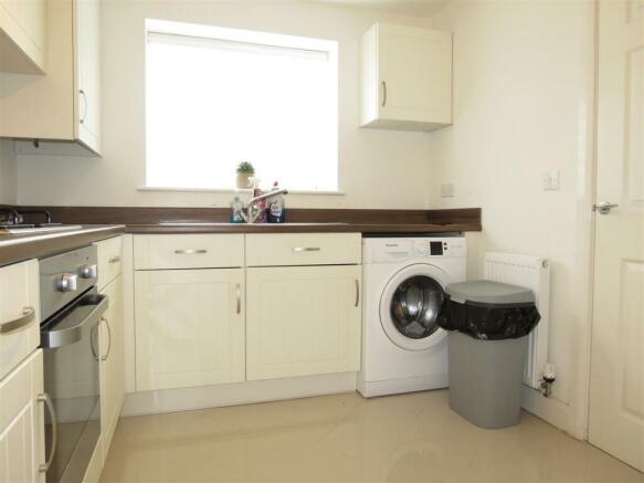 12 Morris Close Condover - Kitchen 2.JPG