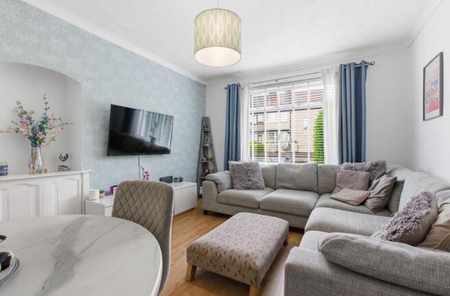 42, Webster Avenue, Carronshore, Falkirk, FK2 8AX photo 4
