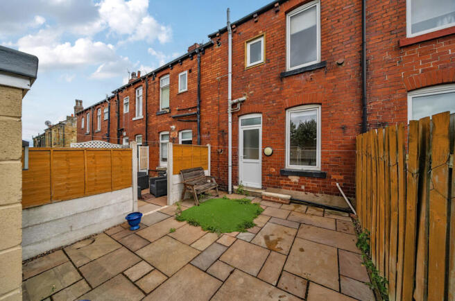 2 bed Terraced for sale Image 10