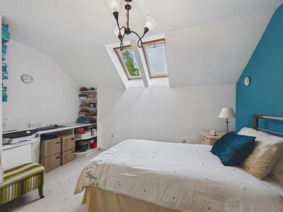 2 bed Apartment for sale Image 12