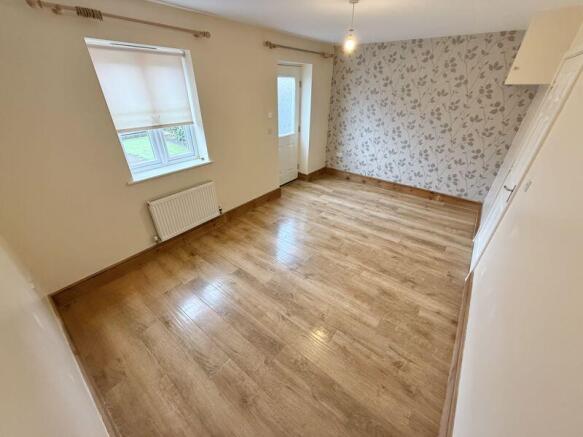 Reception room/Bedroom