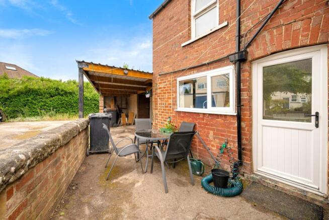 2 bed Terraced for sale Image 10