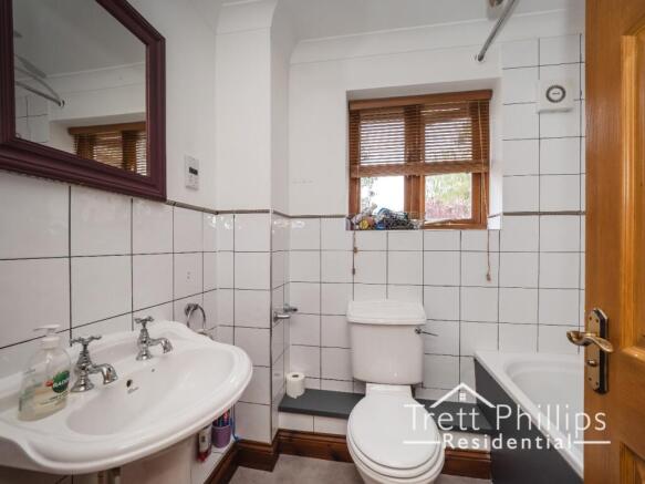 Photo 18