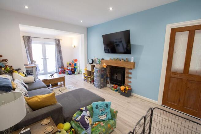 3 bed Semi-Detached for sale Image 9