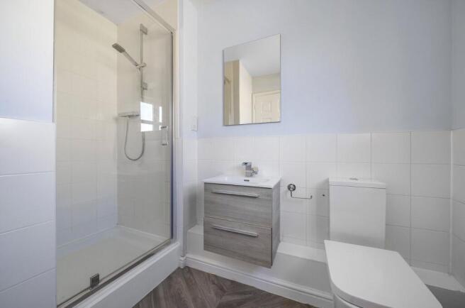 Ensuite Bed 2