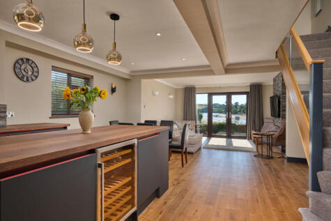 Frogmore, Kingsbridge