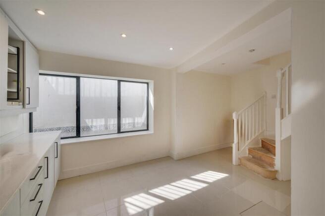 Daniels_1a Prout Grove, Neasden, London, NW10 1PU_