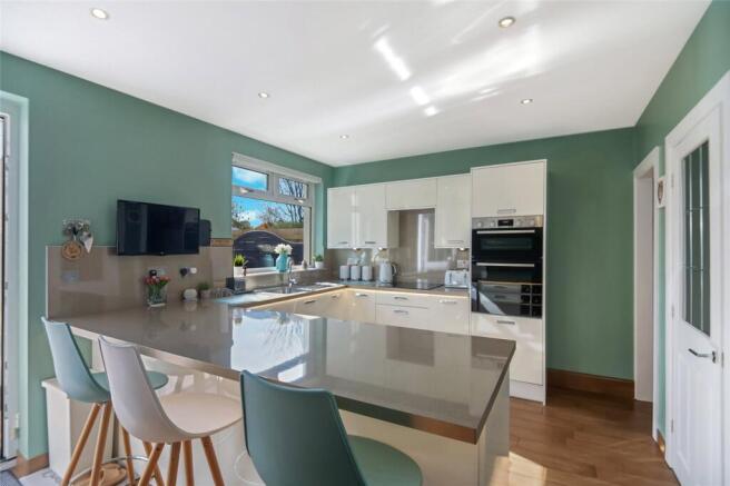 Kitchen/Dining