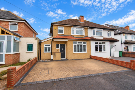 Curran Avenue, Wallington