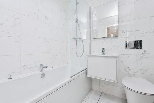 3 bed Terraced for sale Image 4