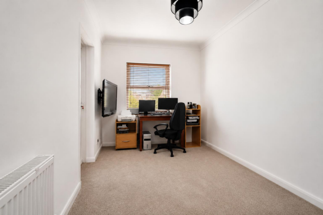 3 bed Terraced for sale Image 9