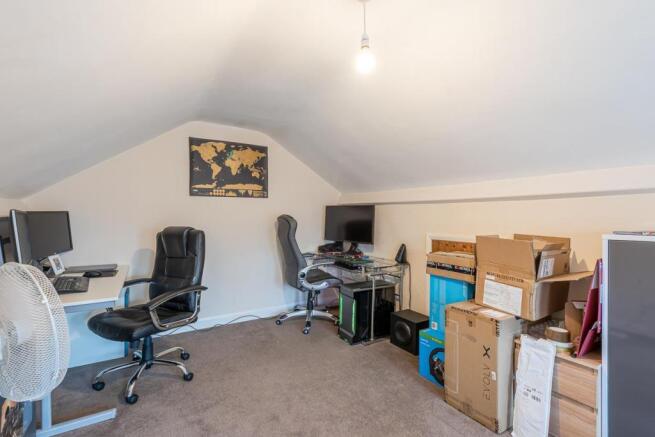 LOFT ROOM