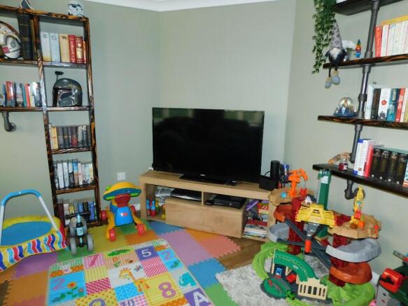 Photo 9