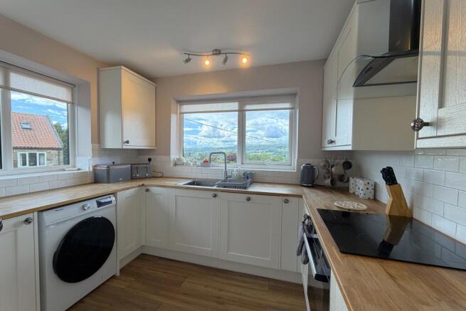 3 bed Detached for sale Image 5