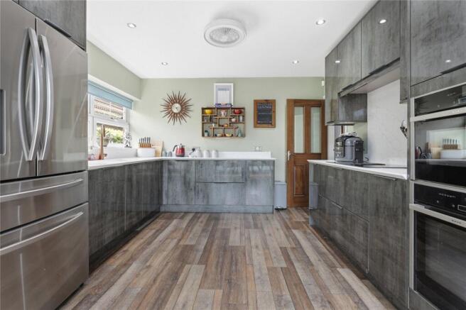 3 bed Bungalow for sale Image 10