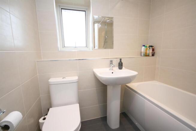 Bathroom.JPG