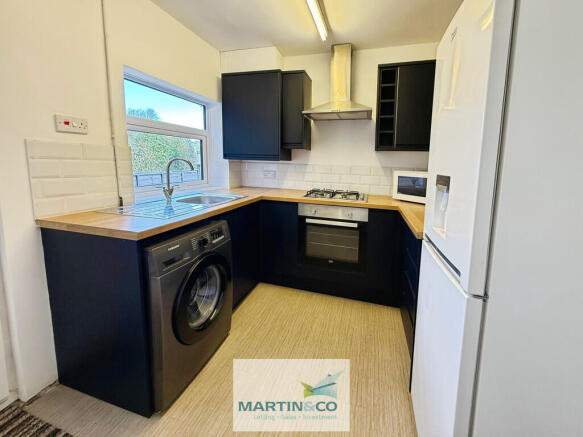 627b7b8c--47EC-9B...