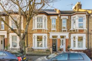 28, Dayton Grove, London SE15 2NX