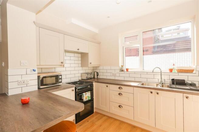3 bed Detached for sale Image 5