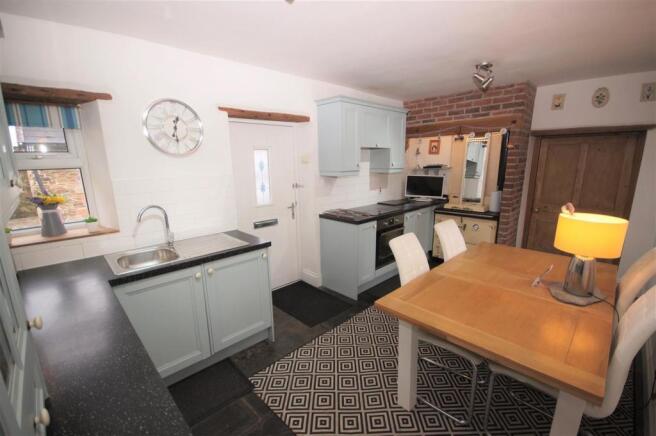 Kitchen Breakfast Room.JPG