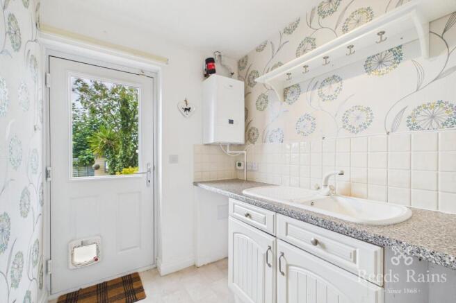 3 bed Terraced for sale Image 4