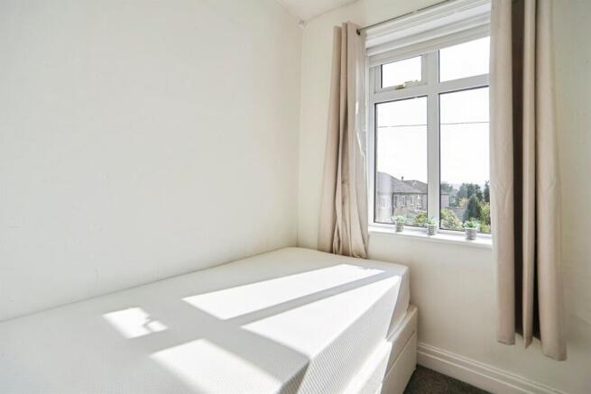 3 bed Semi-Detached for sale Image 12