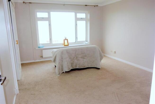 new lounge.JPG