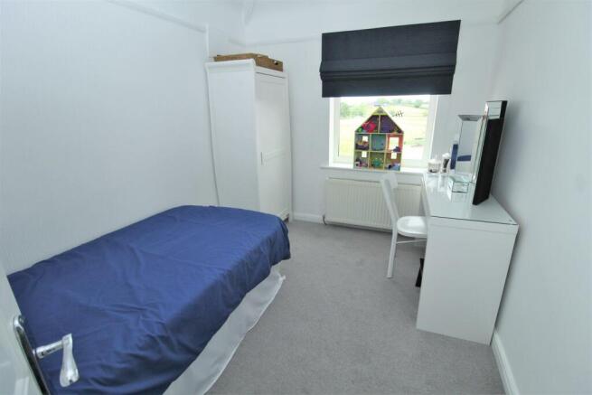Bed4.JPG