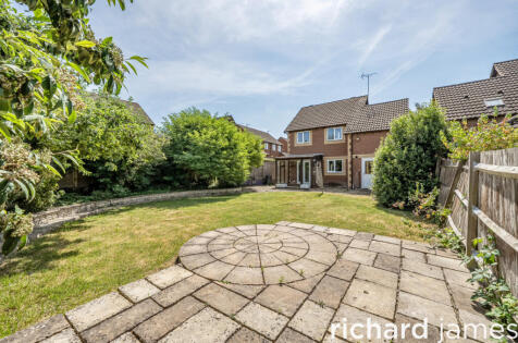 Elm Park, Royal Wootton Bassett, SN4
