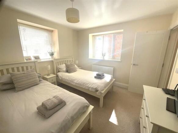 2 bed Not Specified to rent Image 5