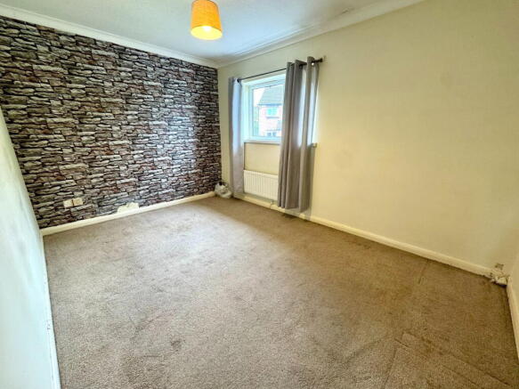 2 bed Semi-Detached for sale Image 7