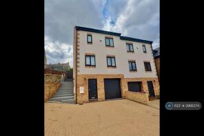 138a, Dalton Lane, Dalton, Rotherham S65 3QX
