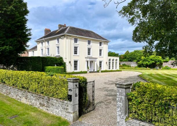 Eardington Manor-01.jpg