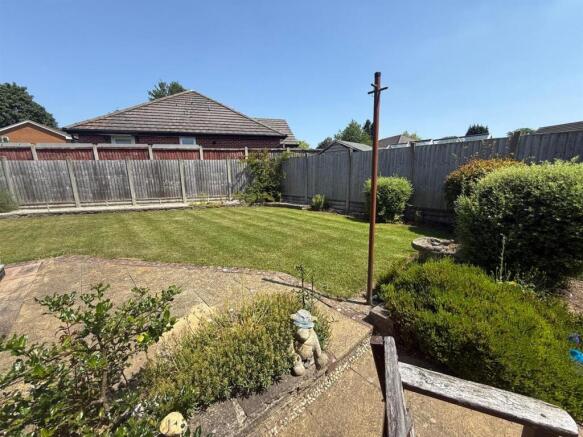 10 Davids Close Garden 5.jpeg