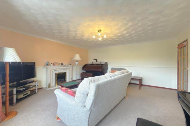 3 bed Bungalow for sale Image 5