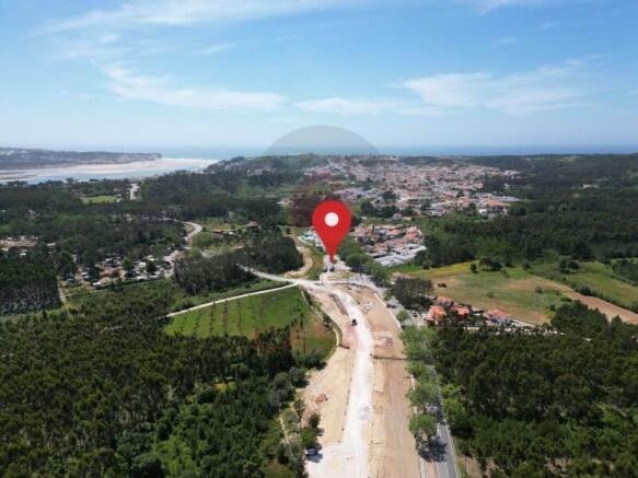 land in Foz do Arelho