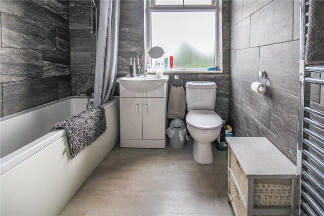 3 bed Semi-Detached for sale Image 5